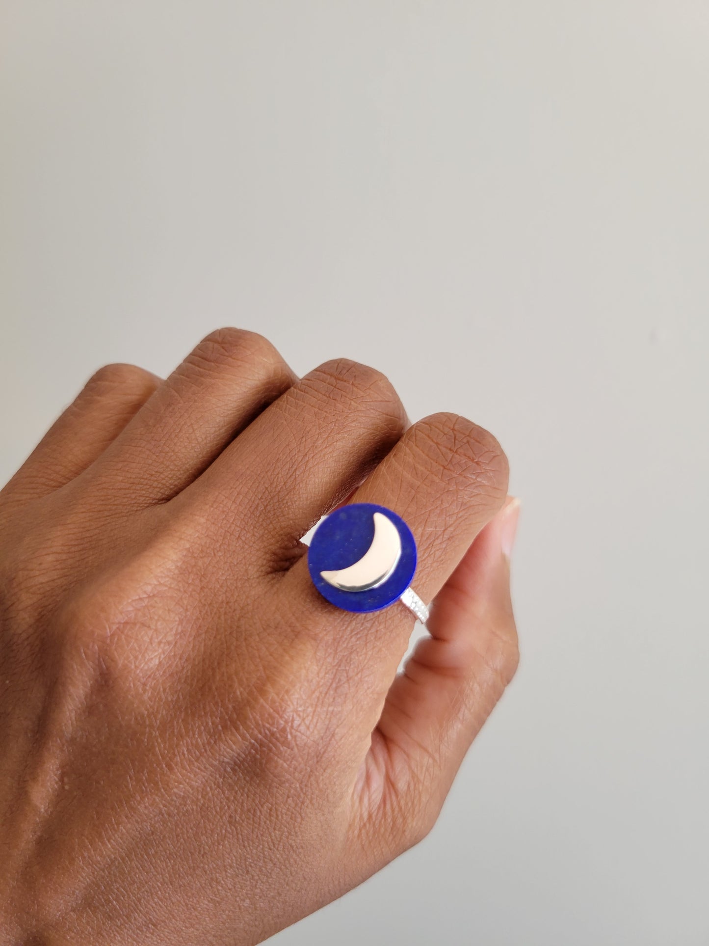 Lapis Crescent Moon (Silver)